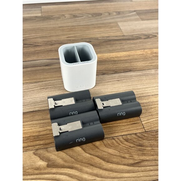 RING Charging Station only for Quick Release Battery Pack 5AT3S6 W/ 3 BATTERIES - Picture 7 of 12